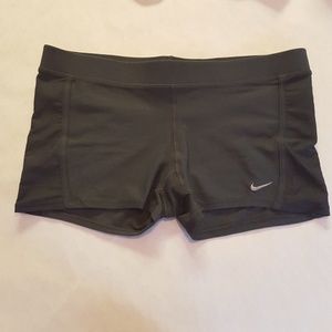 Nike Women's Dri-Fit Shorts Size Medium